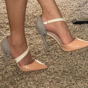 ANDREA Peach,Blue and Cream Heels